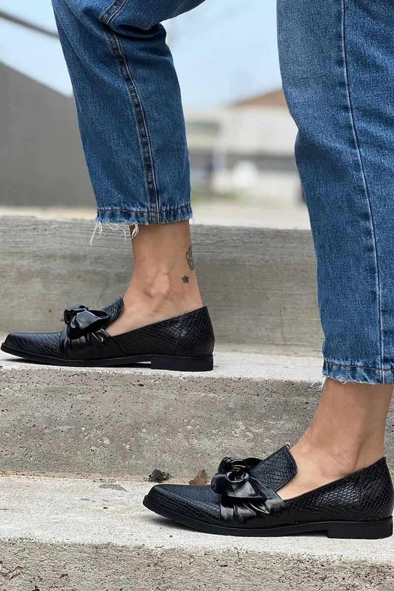 Women's Black Bow Loafers Snakeskin Print PU Leather Elegant Slip-On