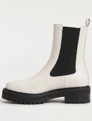 Lug Sole Platform Chelsea Boots – White