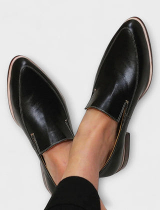 Pointed Toe Leather Loafers – Black