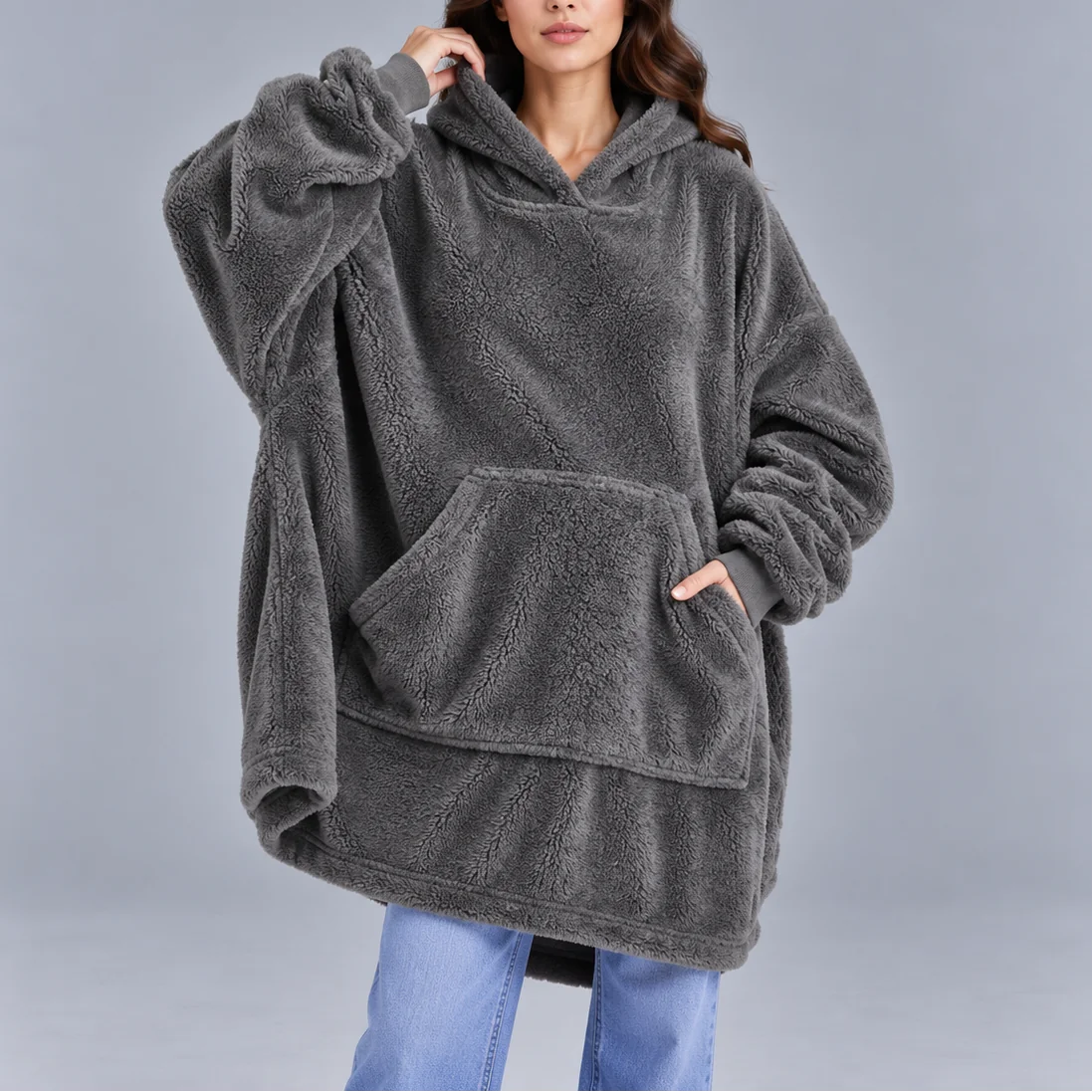 Sudadera oversize con capucha de forro polar sherpa