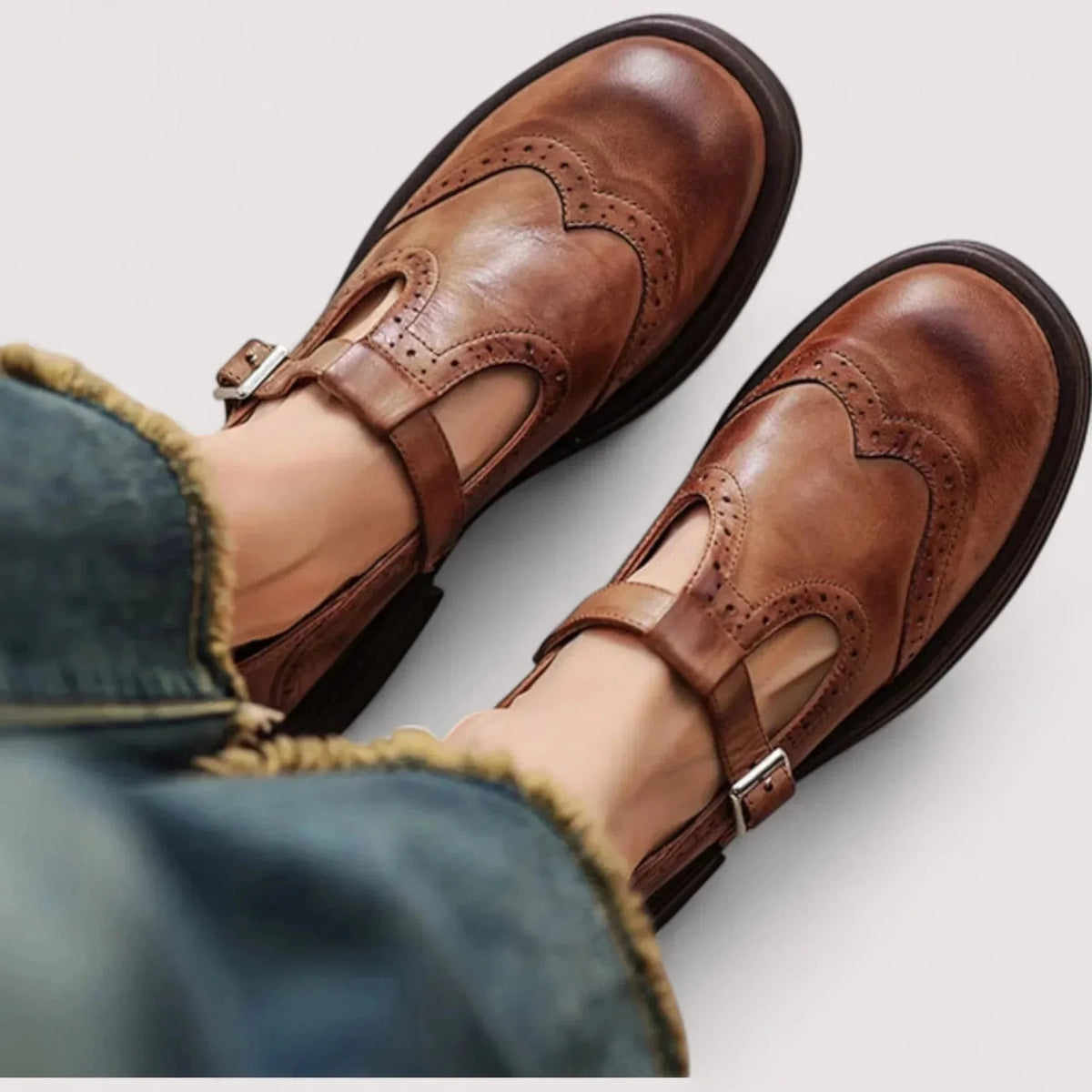 Zapatos Mary Jane con tira en T estilo brogue