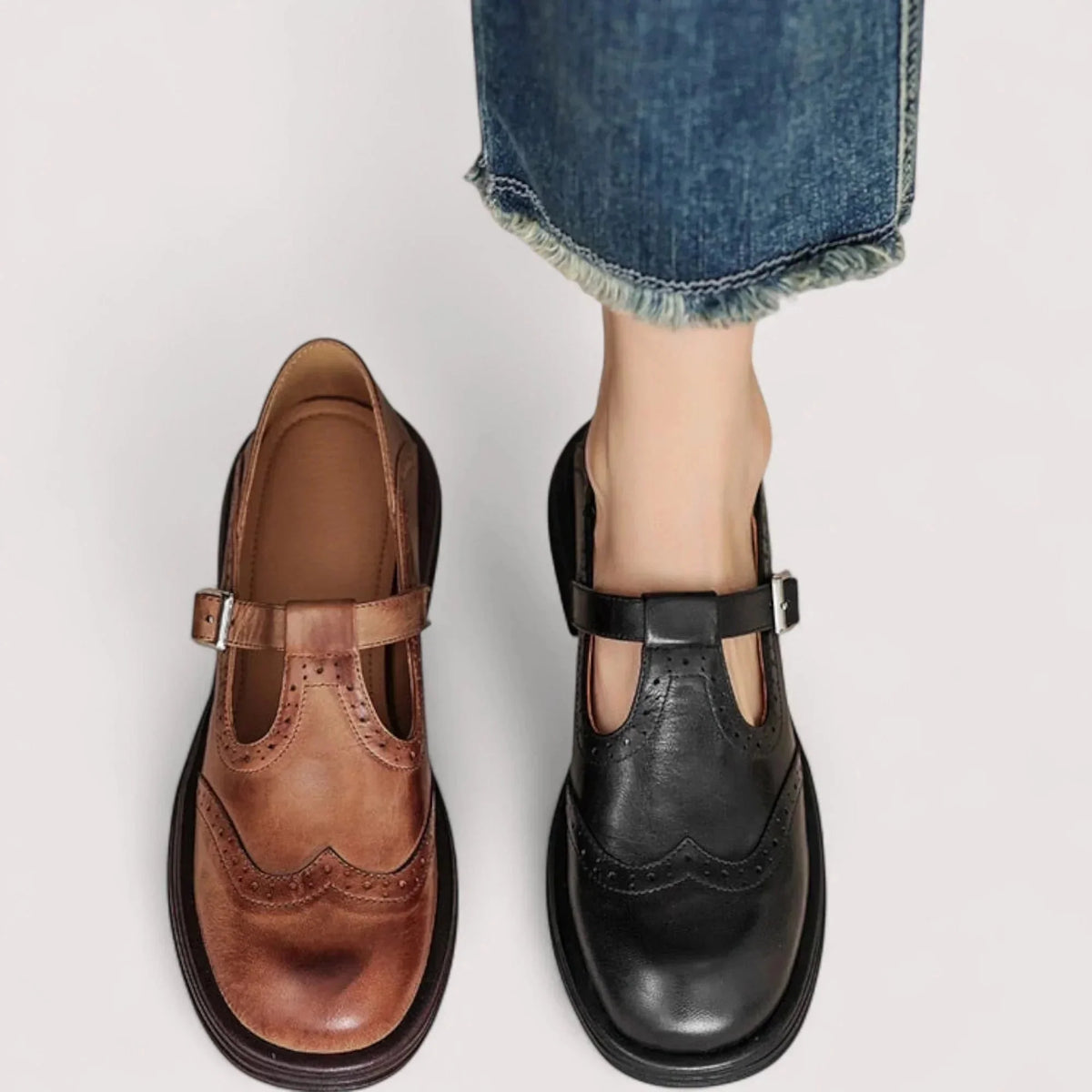 Zapatos Mary Jane con tira en T estilo brogue