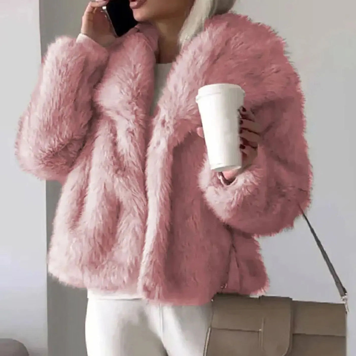 Cropped faux fur jacket in Pink